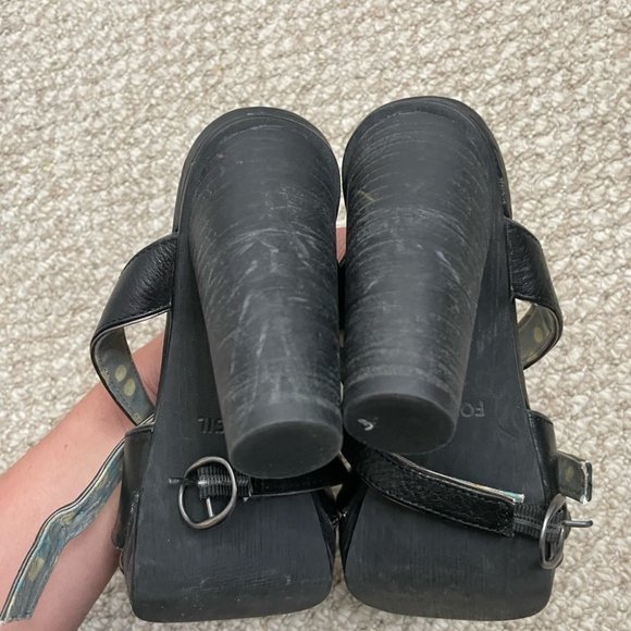 Fossil black strappy heels flower size 9.5 - Picture 4 of 14